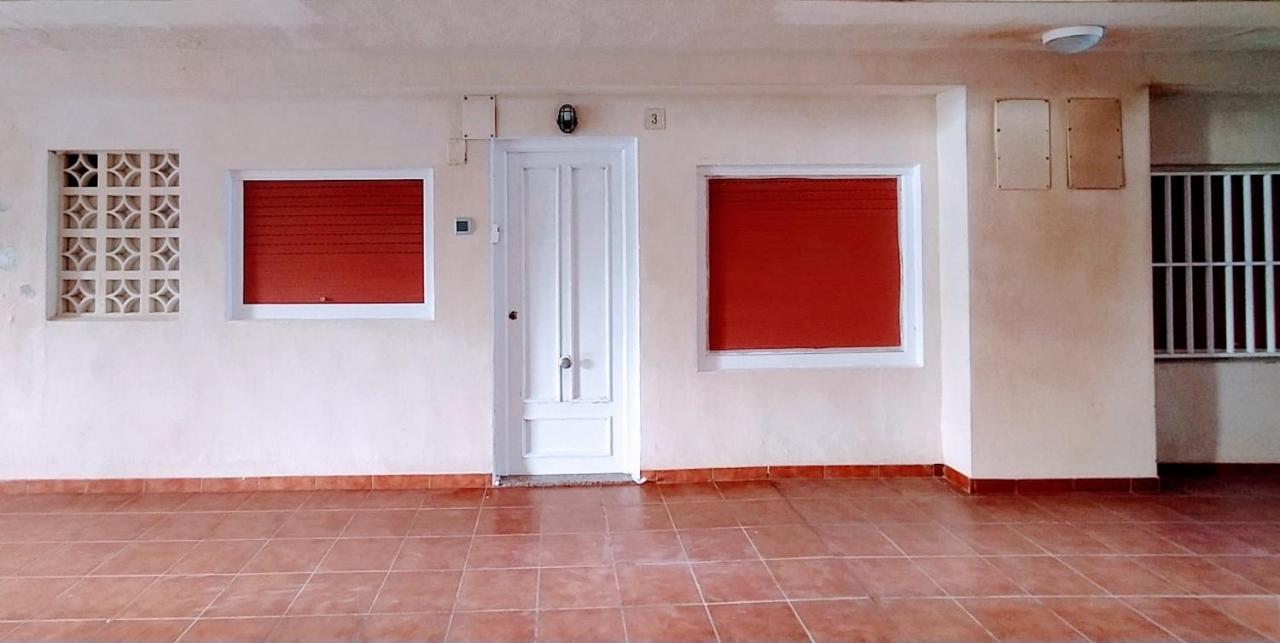 Apartamento Entero Primera Linea De Playa, Pet Friendly Tavernes de Valldigna Bagian luar foto