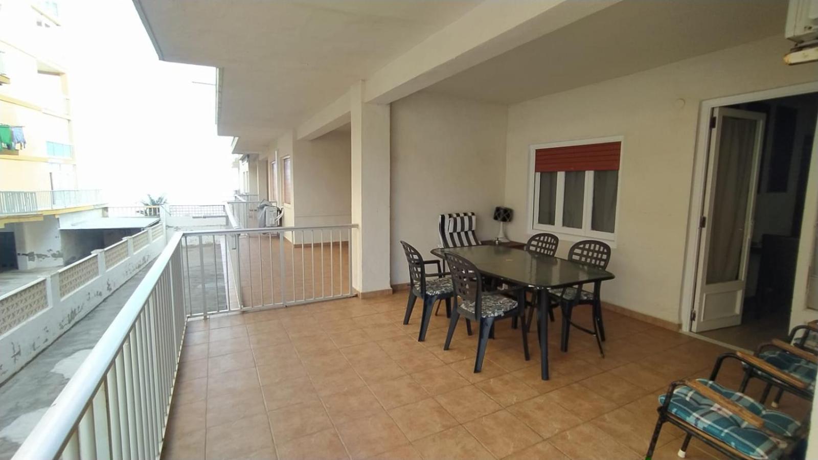 Apartamento Entero Primera Linea De Playa, Pet Friendly Tavernes de Valldigna Bagian luar foto